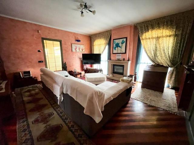 Villa in vendita a Gambolò PV