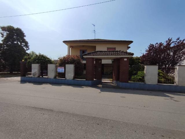 Villa in vendita a Gambolò PV