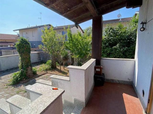 Villa in vendita a Gambolò PV