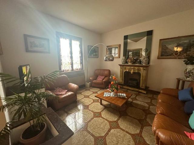 Villa in vendita a Gambolò PV