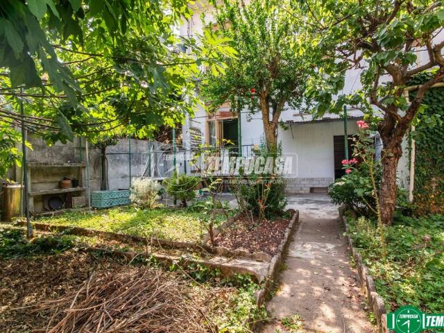 Villa in vendita a Garbagnate Milanese MI