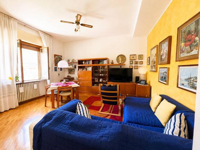 Villa in vendita a Garbagnate Milanese MI
