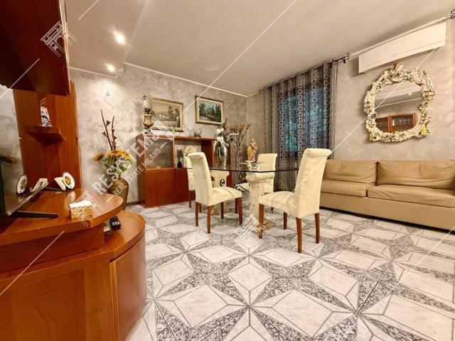 Villa in vendita a Garbagnate Milanese MI