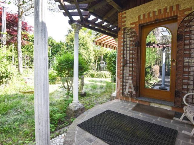 Villa in vendita a Garbagnate Monastero LC