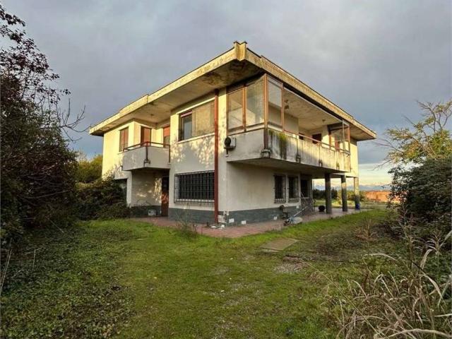 Villa in vendita a Garbagna Novarese NO