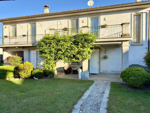 Villa in vendita a Garbagna Novarese NO