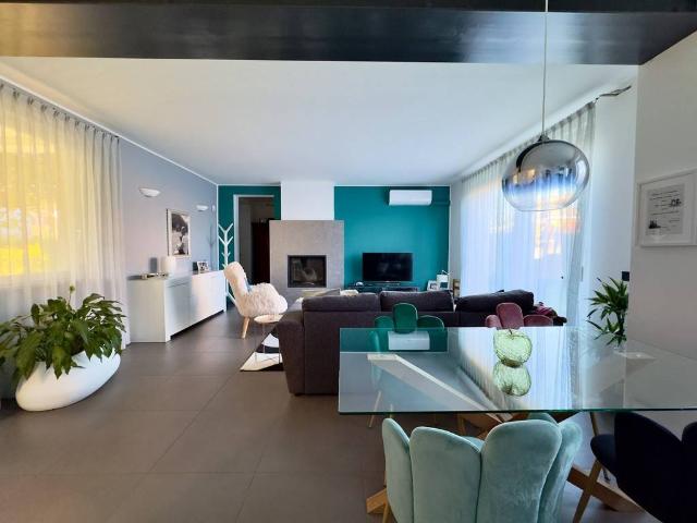 Villa in vendita a Garbagna Novarese NO