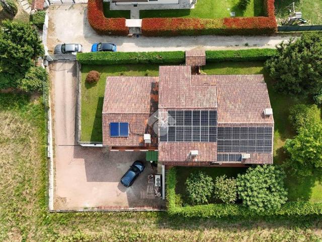 Villa in vendita a Garbagna Novarese NO