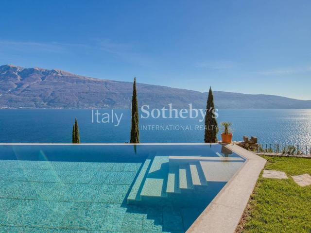 Villa in vendita a Gargnano BS