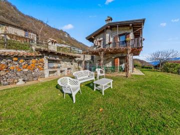 Villa in vendita a Gargnano BS