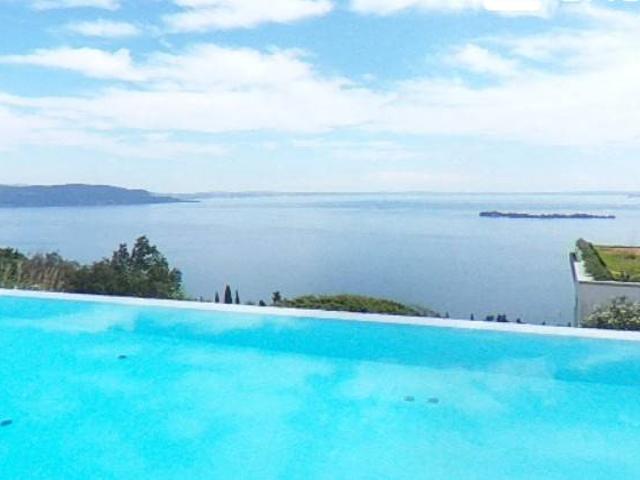 Villa in vendita a Gardone Riviera BS