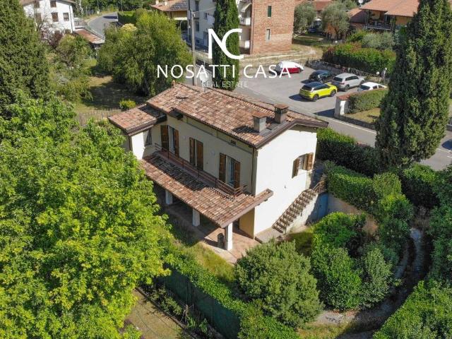 Villa in vendita a Gardone Riviera BS