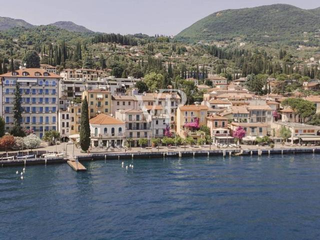 Villa in vendita a Gardone Riviera BS