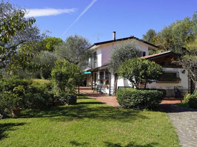 Villa in vendita a Gardone Riviera BS
