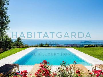 Villa in vendita a Gardone Riviera BS