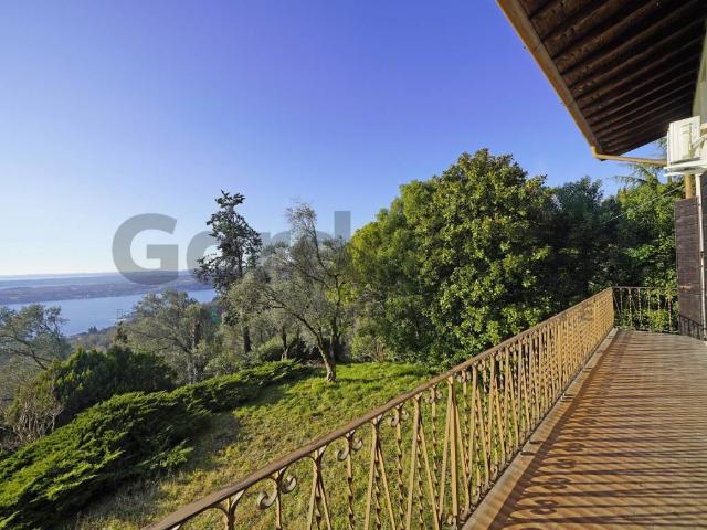 Villa in vendita a Gardone Riviera BS