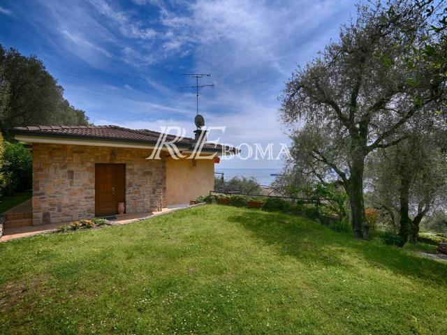 Villa in vendita a Gardone Riviera BS