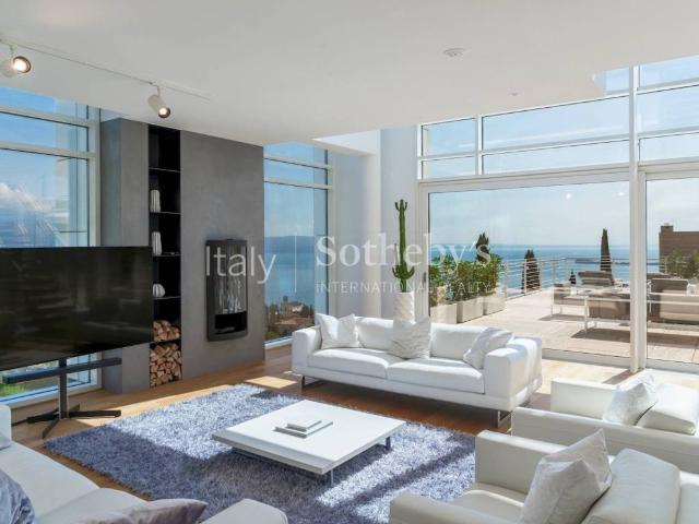 Villa in vendita a Gardone Riviera BS