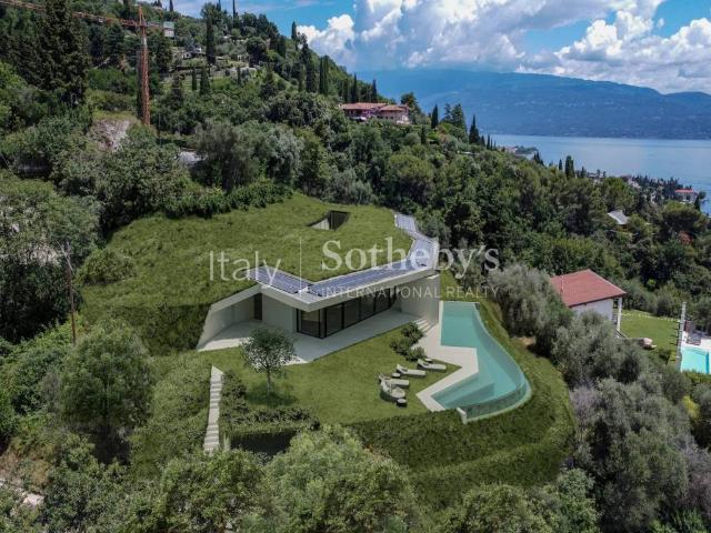 Villa in vendita a Gardone Riviera BS
