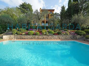 Villa in vendita a Gardone Riviera BS