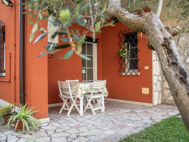 Villa in vendita a Garda VR
