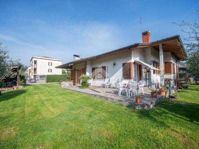 Villa in vendita a Garda VR