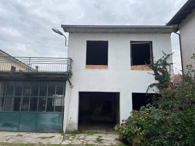 Villa in vendita a Garlasco PV
