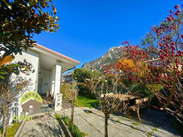 Villa in vendita a Gemona del Friuli UD