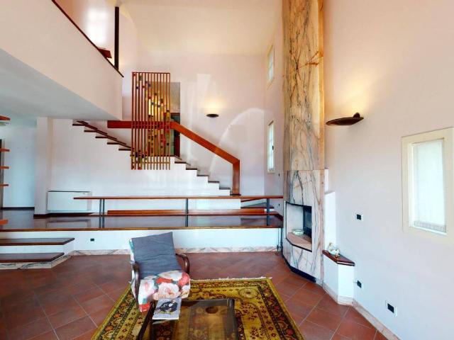 Villa in vendita a Gemona del Friuli UD