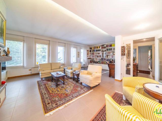 Villa in vendita a Gemona del Friuli UD