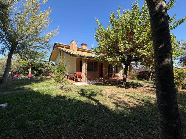 Villa in vendita a Gemmano RN