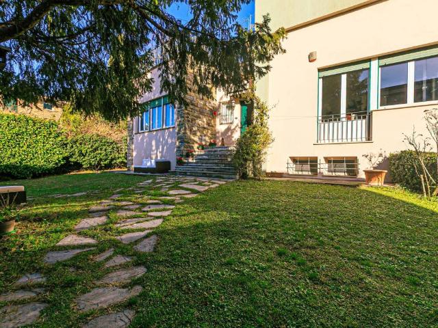 Villa in vendita a Genova GE
