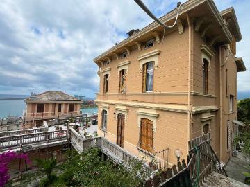 Villa in vendita a Genova GE