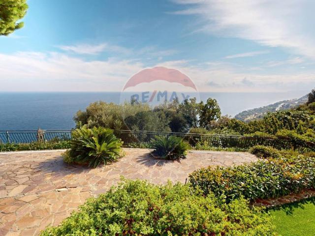 Villa in vendita a Genova GE