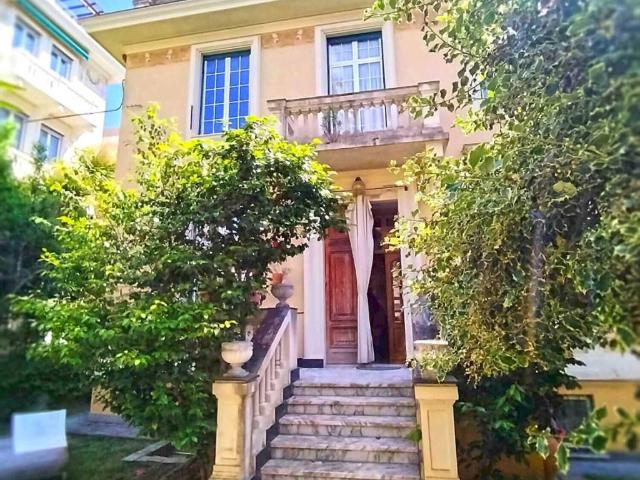 Villa in vendita a Genova GE