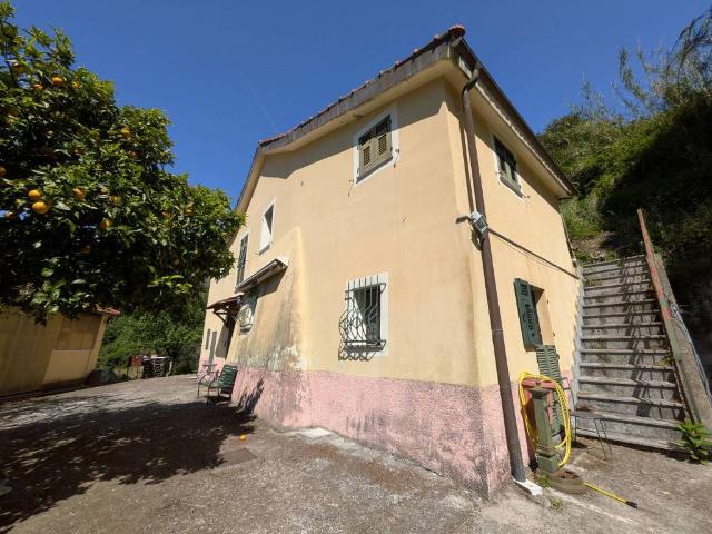Villa in vendita a Genova GE