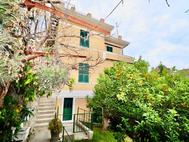 Villa in vendita a Genova GE