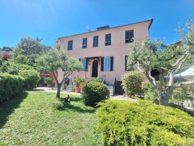 Villa in vendita a Genova GE
