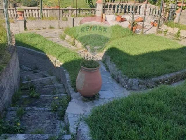Casa indipendente in vendita a Genova