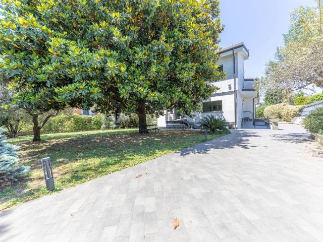 Villa in vendita a Genzano di Roma RM