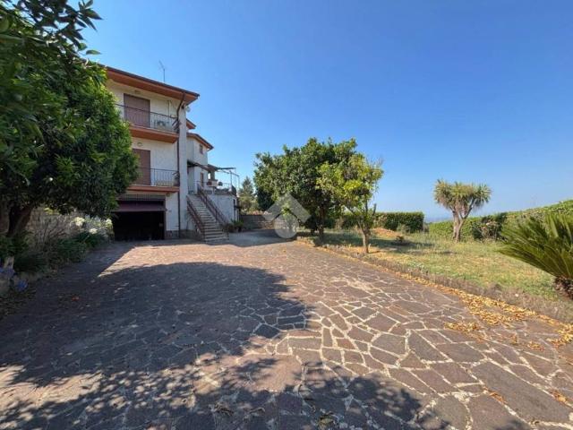 Villa in vendita a Genzano di Roma RM