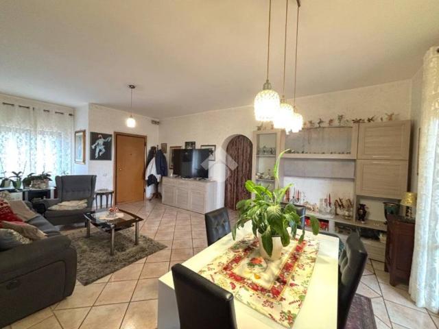 Villa in vendita a Lanuvio RM