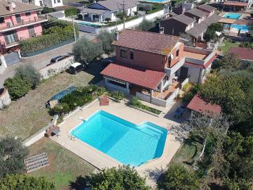 Villa in vendita a Genzano di Roma RM