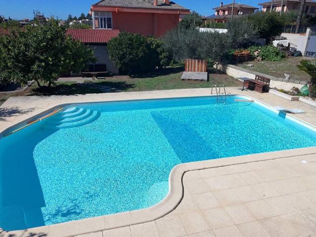 Villa in vendita a Genzano di Roma RM