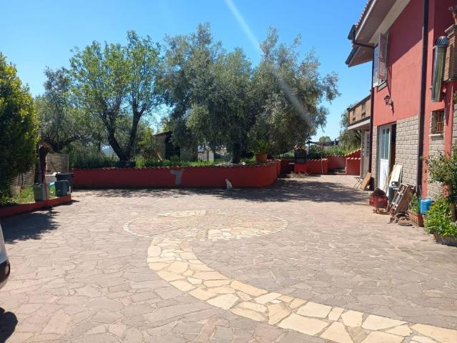 Villa in vendita a Genzano di Roma RM