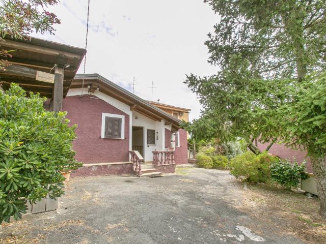 Villa in vendita a Genzano di Roma