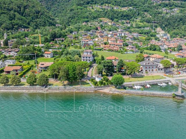 Villa in vendita a Gera Lario CO