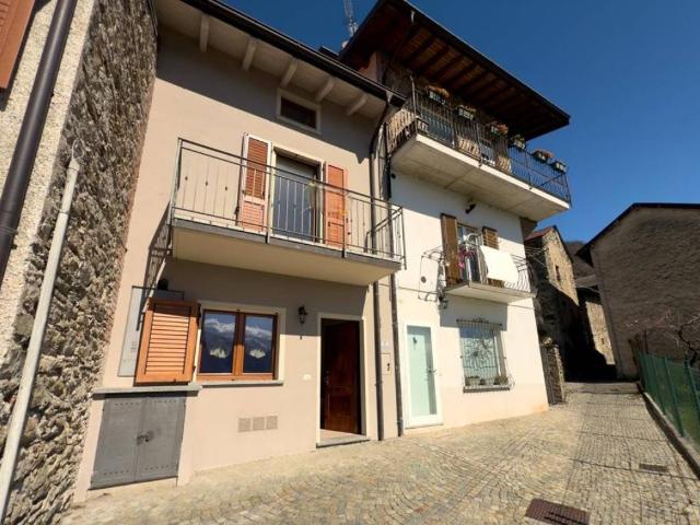 Villa in vendita a Gera Lario CO