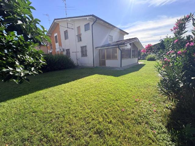 Villa in vendita a Ghedi BS