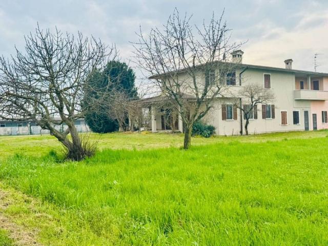 Villa in vendita a Ghedi BS